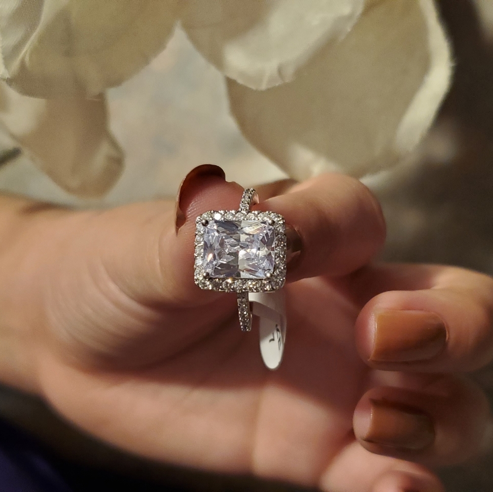 Beautiful Ring - image 2